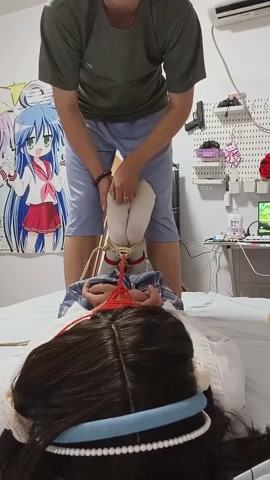 天羽送给宝宝们的七夕小福利 七夕节怎能少得了捆绑，白丝小男娘小天羽来做粽子，接受震动棒和tk的折磨，... 第10张