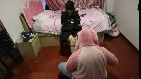 椅子缚捆绑玩素人女生1号（生气，暴躁，敢于反抗） 优等生的玩弄被鞭打会骂人 平价简玩 属于初见时的互... 第10张