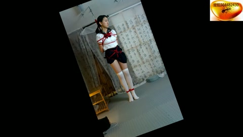 美丽清纯少女假期体验—糖果版（上部）19岁少女糖果首秀紧缚、股绳勒阴吊+垫脚尖打转+四马悬空吊+口球... 第10张