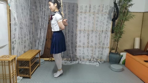麦麦绳缚体验放置五花、踮脚吊……终于鼓起勇气来体验期待已久的紧缚爱好，全程微喘，耐绑柔韧感都颤抖中完... 第10张