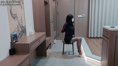 伪娘五花大绑 第11张