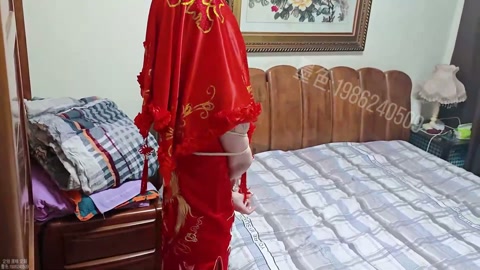 旗袍驷马震动棒强高 脱内裤塞嘴 模拟中式新娘被捆绑 第11张