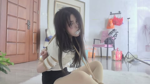 美女栖月五花绑架挣扎 第11张