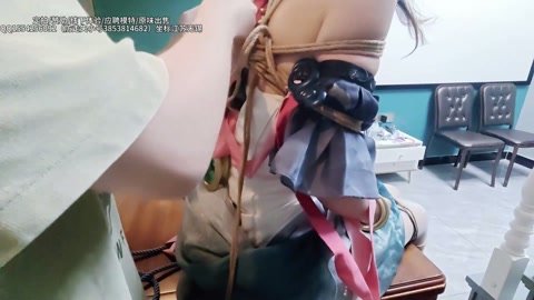 小云离恨烟cos两个半小时超长放置 驷马放置在桌上经历强高控制＋反复电击（下）被脱下高跟鞋用拇指拷+... 第12张