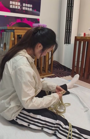 小月后手观音，驷马放置，挣扎逃脱游戏，剧情简单 第12张