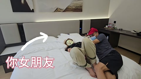 感谢寄过来的女朋友，她是第一次被调教，还挺配合的，第一次就能上道具，没准是个真M 第12张