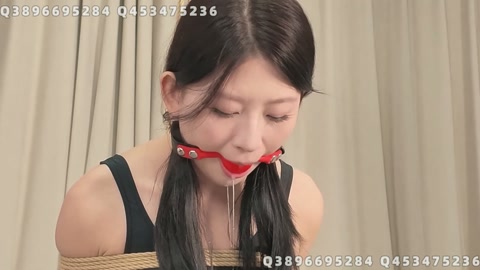花花舞蹈服黑丝半吊缚，口球堵嘴特写！ 第12张
